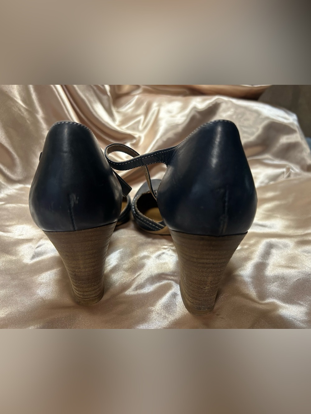 MAT:20 Italian Navy Blue Leather T-Strap Heels Size 39 - US site 8 - Picture 6 of 8